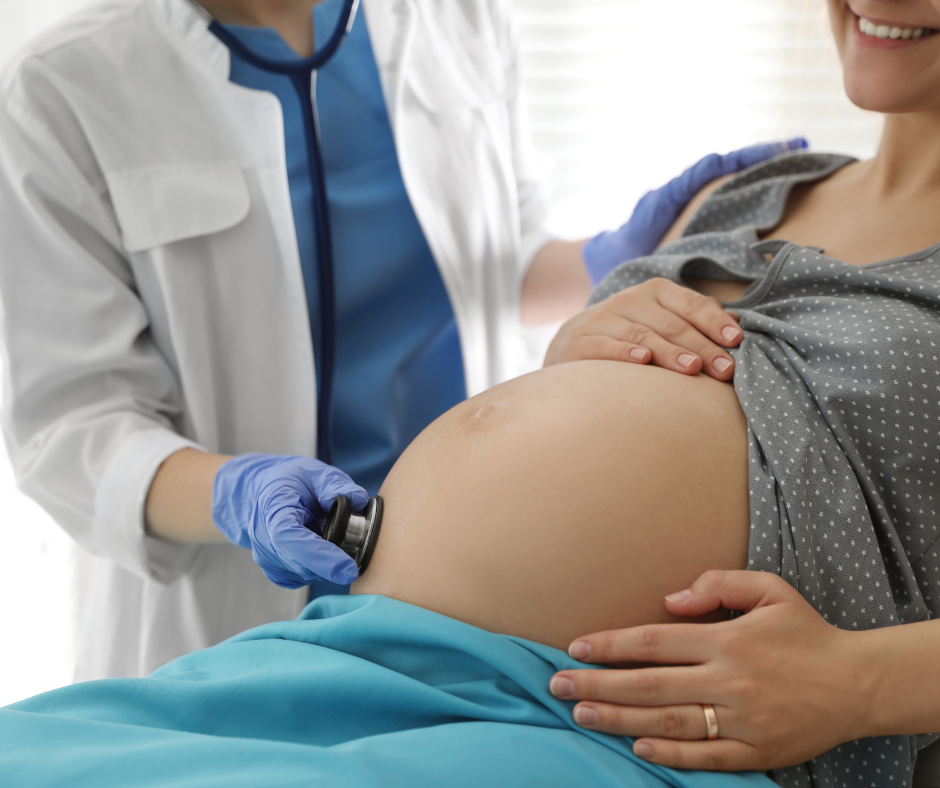 Vai varu dzemdēt mājās?