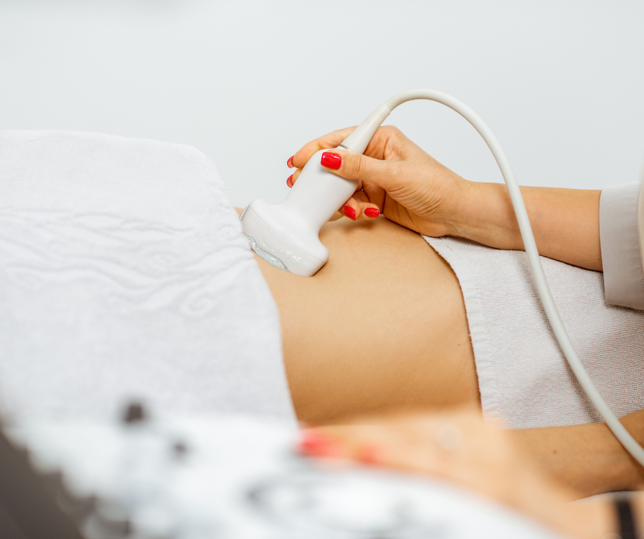 Ultrasonogrāfija grūtniecības laikā – kāpēc ārstam ir tik nopietna seja? 