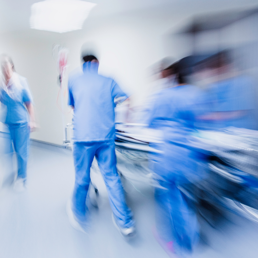 Iedzīvotājus aicina norādīt E-veselībā savu kontaktpersonu neatliekamās situācijās