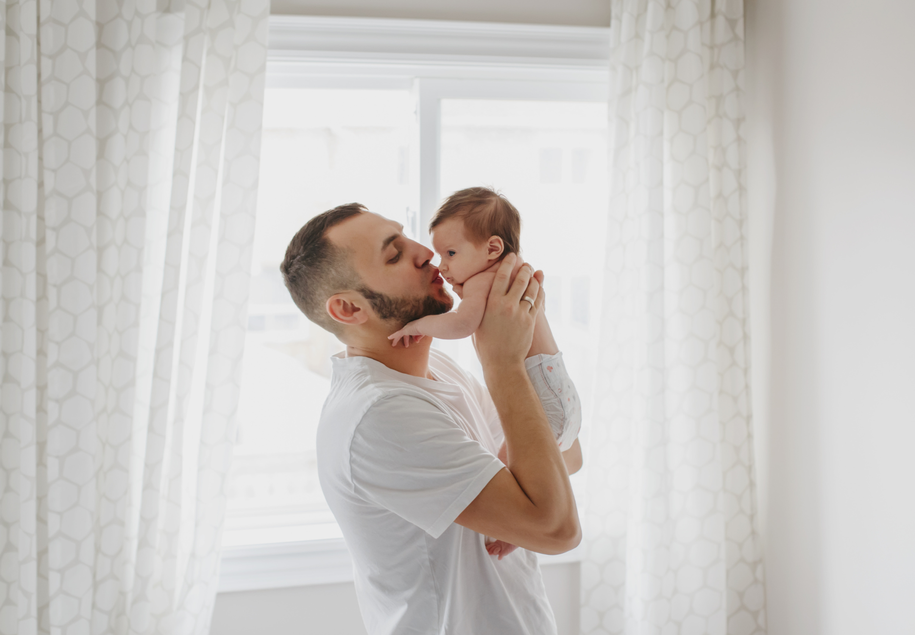 “Topošo vecāku skolu” labprāt apmeklē ne tikai topošās māmiņas