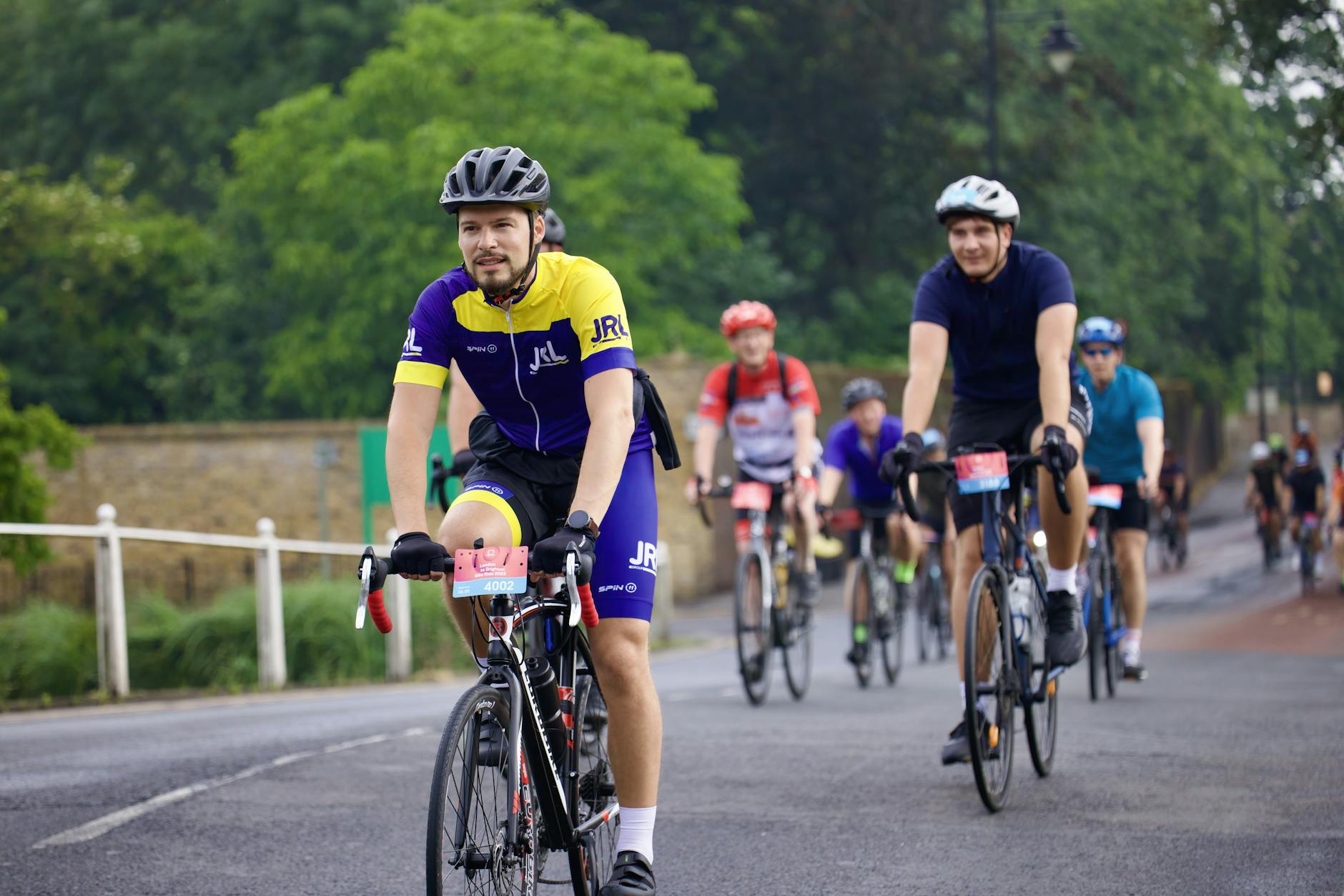 Ar velo apkārt Burtniekam