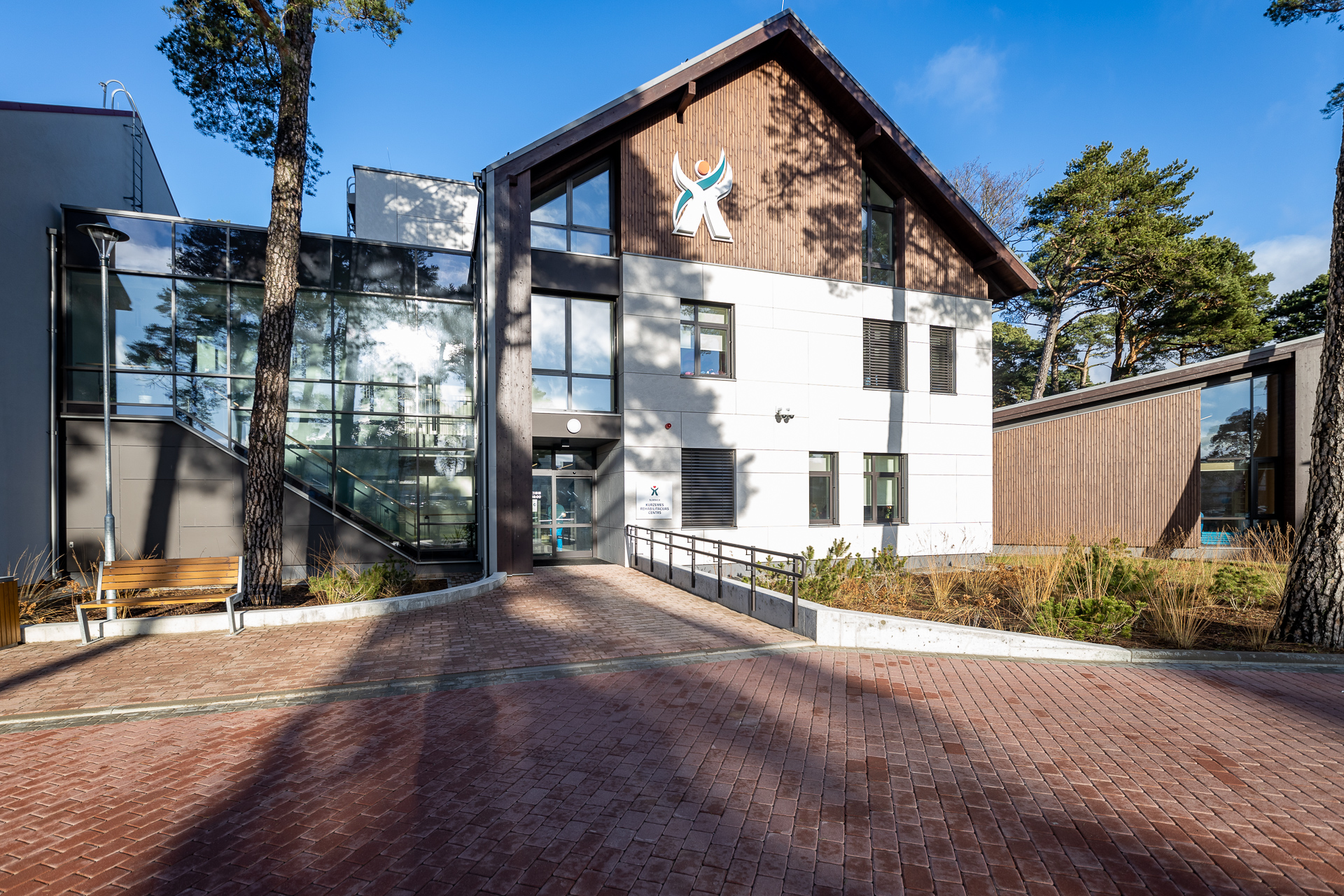 Kurzemes Rehabilitācijas centrs aicina uz funkcionālajiem treniņiem un baseina nodarbībām