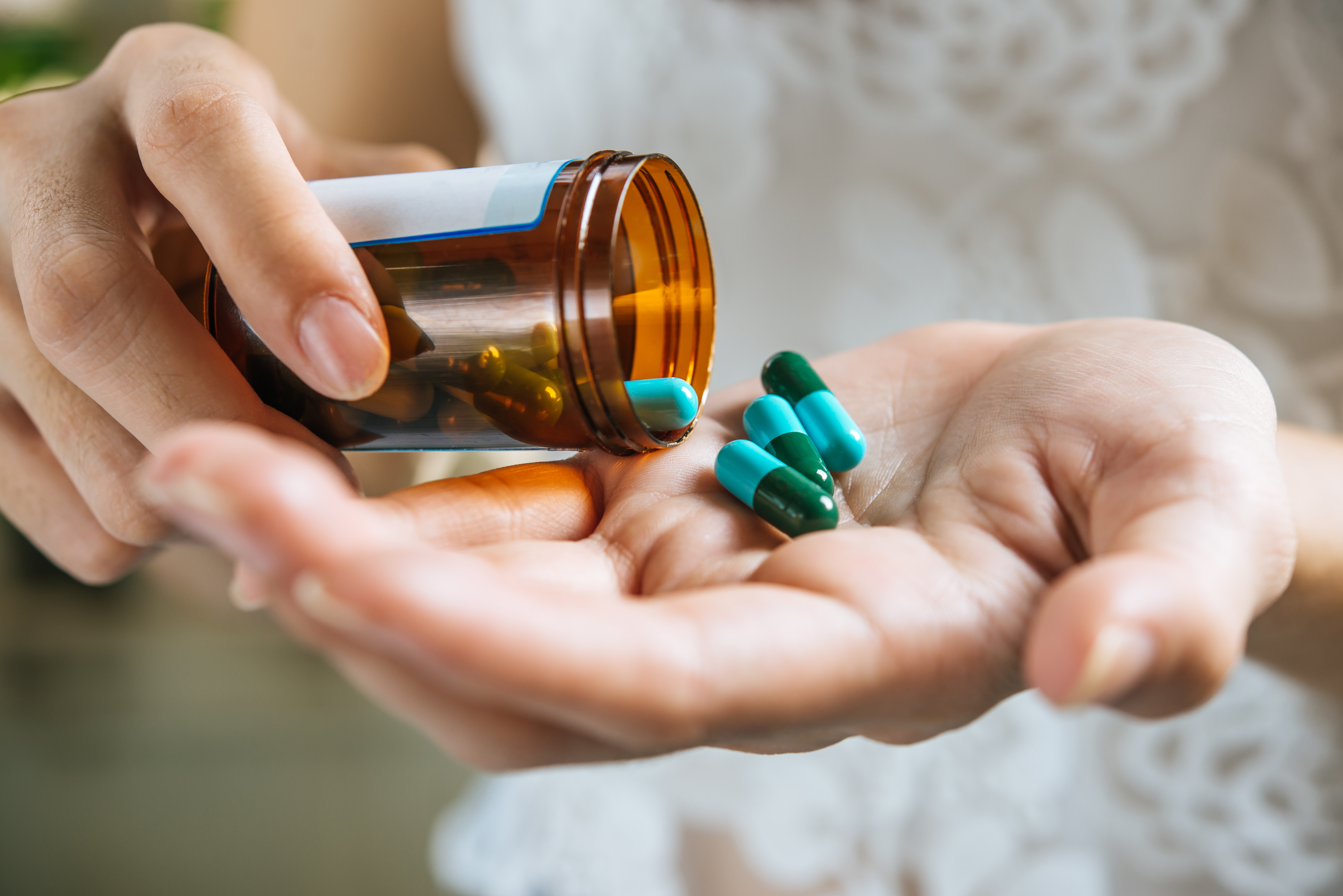 Pilotprojektā Stradiņa slimnīcā pacientiem bez maksas izsniegs antibiotikas ārstēšanas turpināšanai mājās